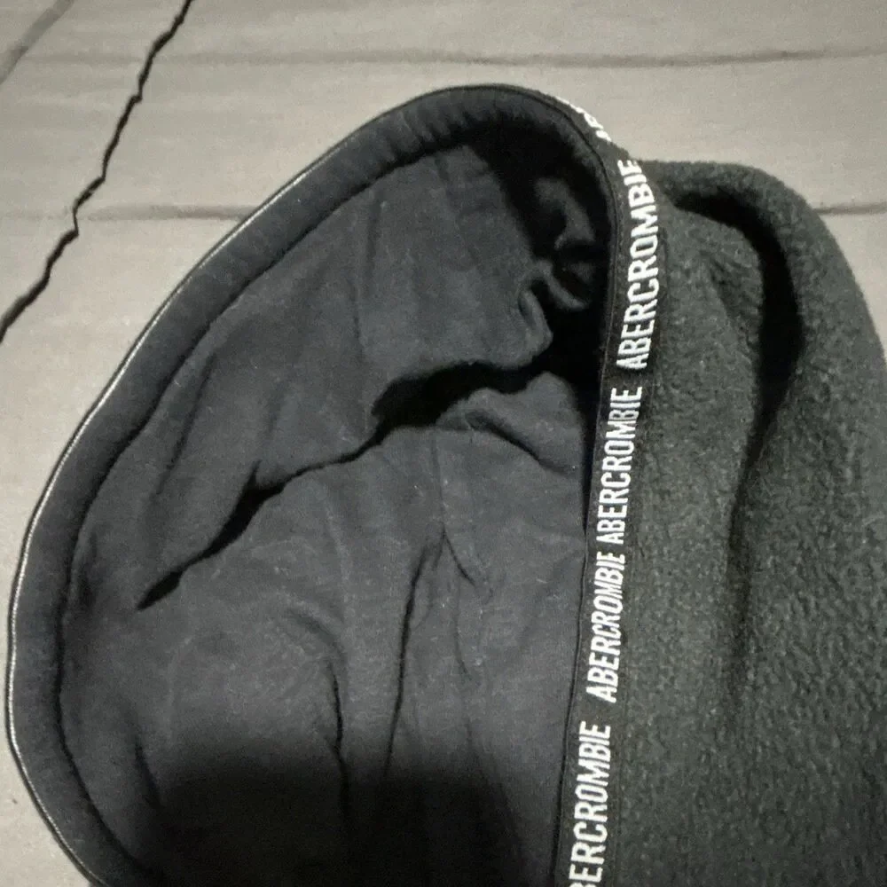 Abercrombie Kids Black Fleece Logo Pullover Hoodie w/ Pockets Boys: Size 7-8Y